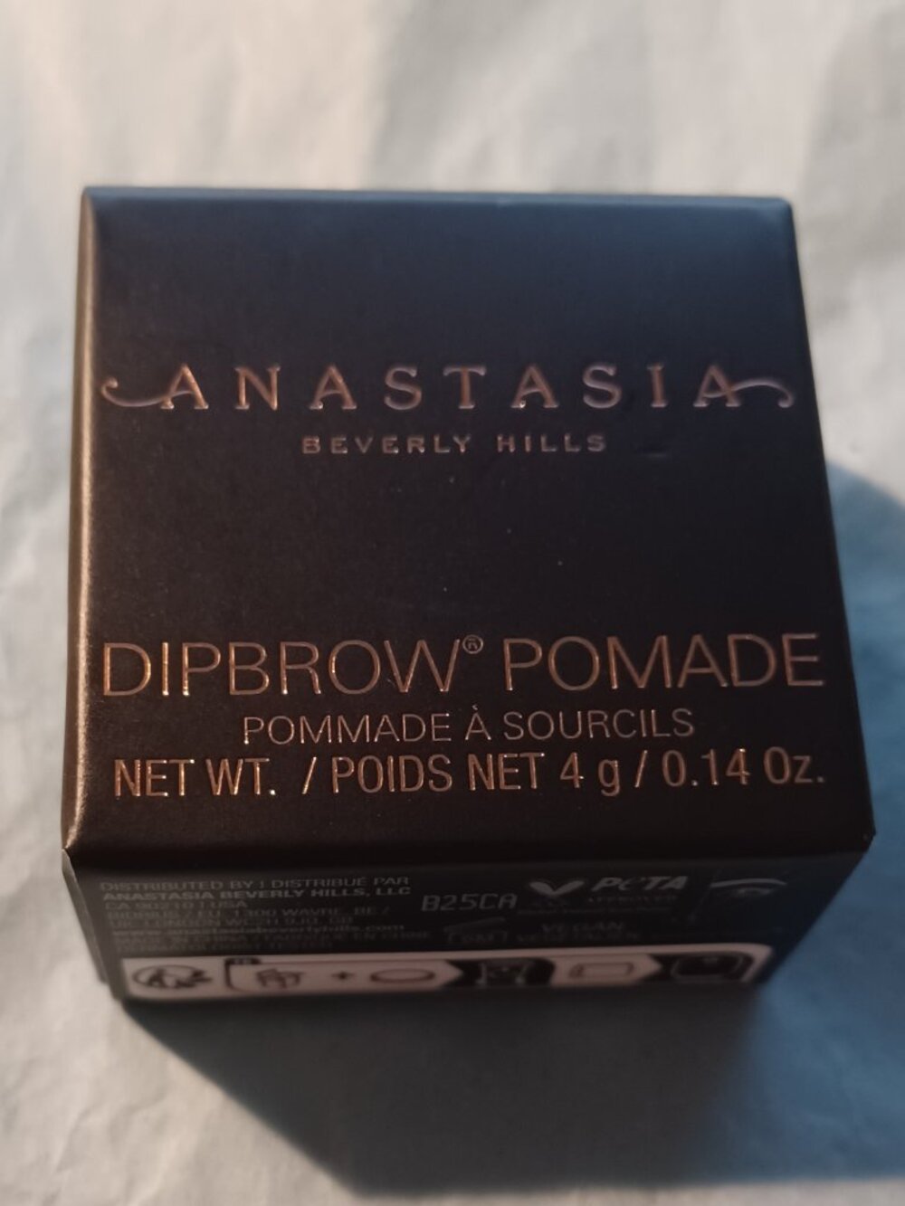 Anastasia Beverly Hills - Dipbrow Pomade - DARK BROWN